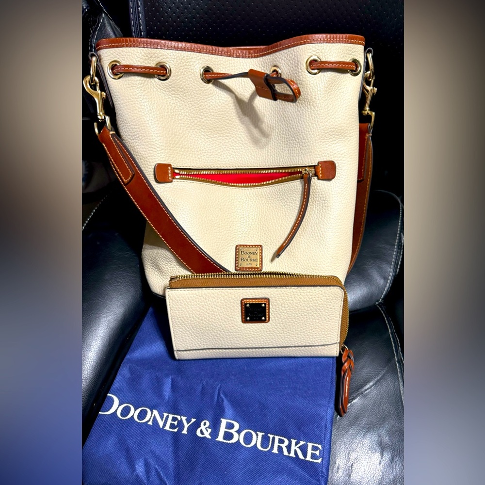 Dooney & Bourne Bucket Bag With Matching Wallet A… - image 1